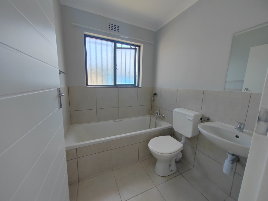 2 Bedroom Property for Sale in Beverly Park Western Cape